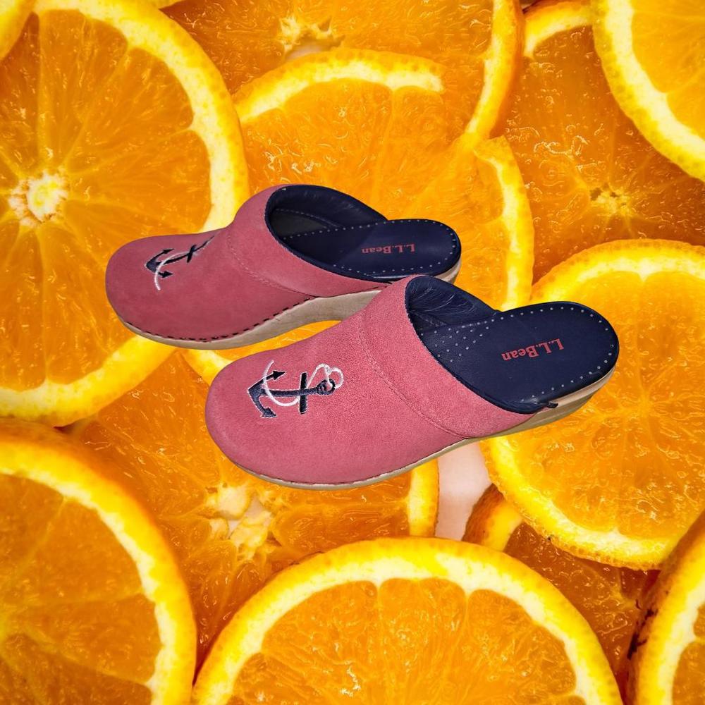 L.L. Bean Salmon Color Clog Mule Shoe with Anchor on the Front Size 6M